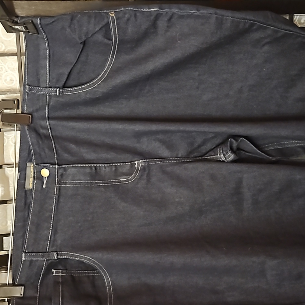 Apparel Collection - Picture 3 of 7